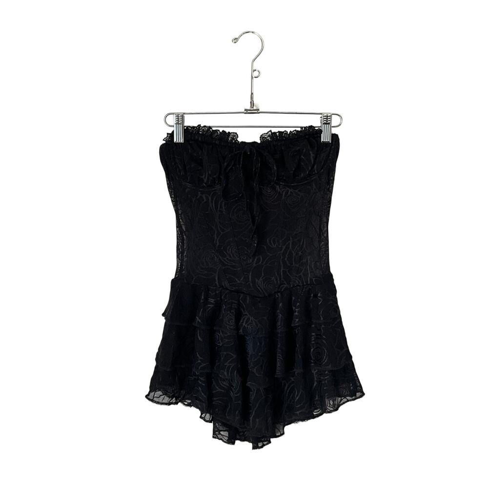 SHEIN Black Floral Lace Bodysuit: Modern